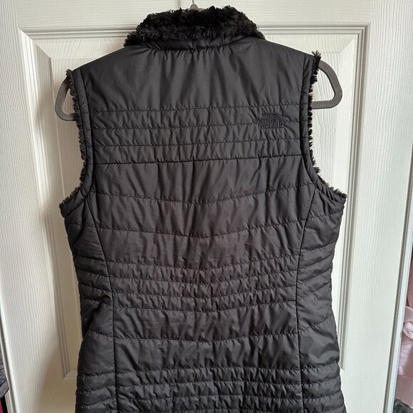North Face Women’s Small Reversible Full Zip Quilted Puffer Faux Fur Lined Vest - Picture 2 of 8